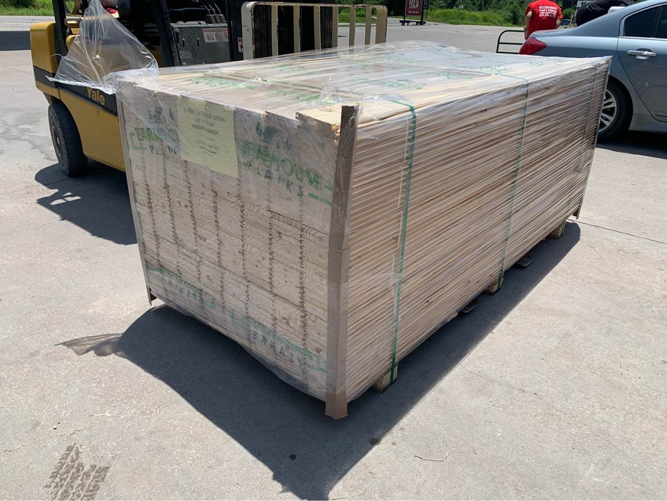 Supreme Longleaf Yellow Pine | 5/8″ × 5″ × 8′ | Nickel Gap / Pattern 122 (V-Groove)